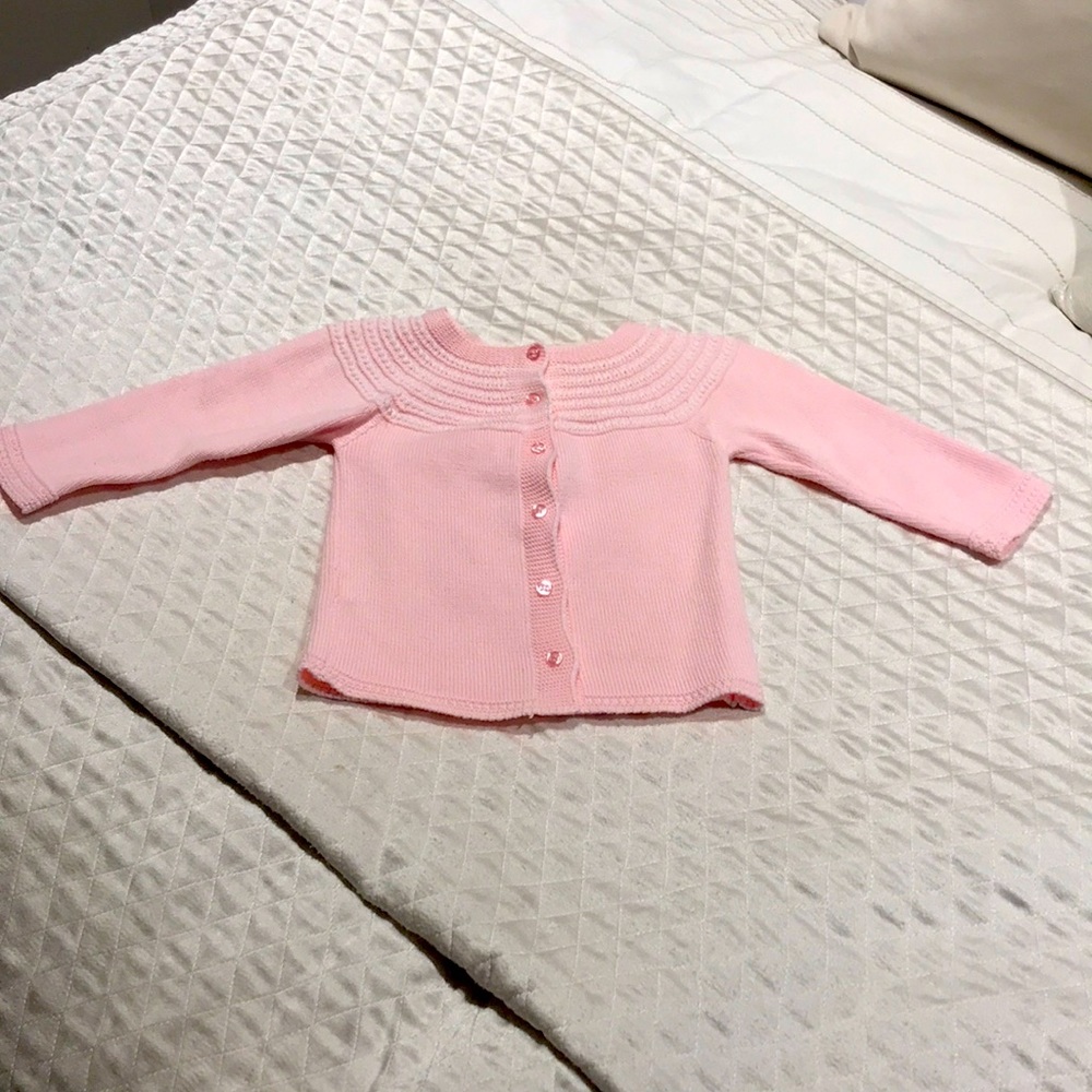 Artesania Granlei pink knit button front sweater. Size 12 mos